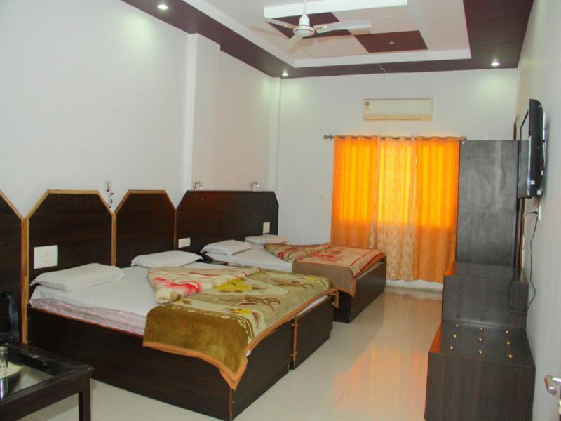 Hotel Deep Palace Near Bus Stand Udaipole Udaipur Esterno foto